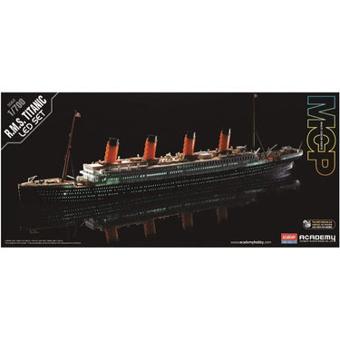 Academy 14220 1/700 R.M.S. Titanic + LED Set MCP